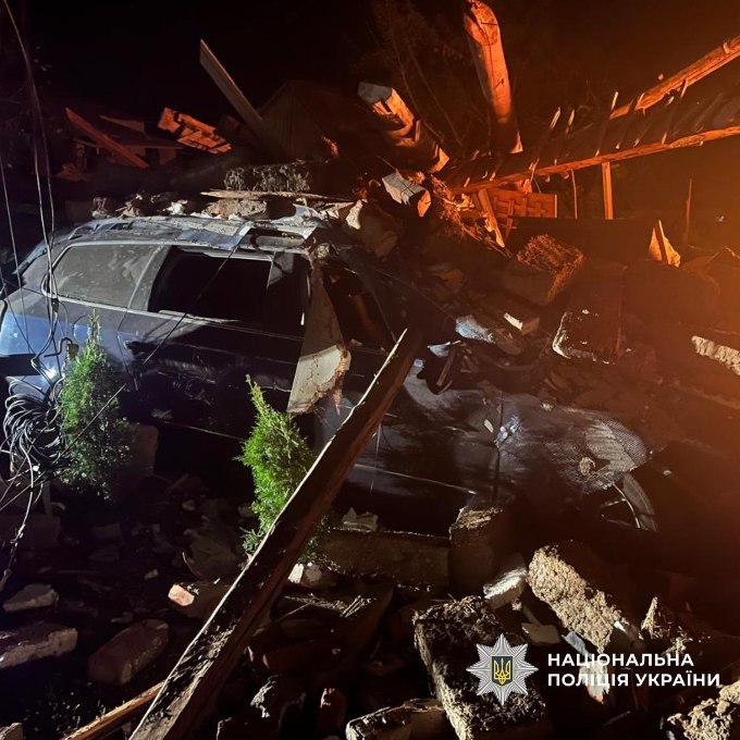 Фото наслідків обстрілів у Харкові та області